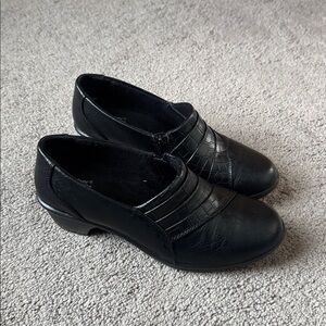 Easy Street Comfort Wave Black Shoes SIZE 7.5M
